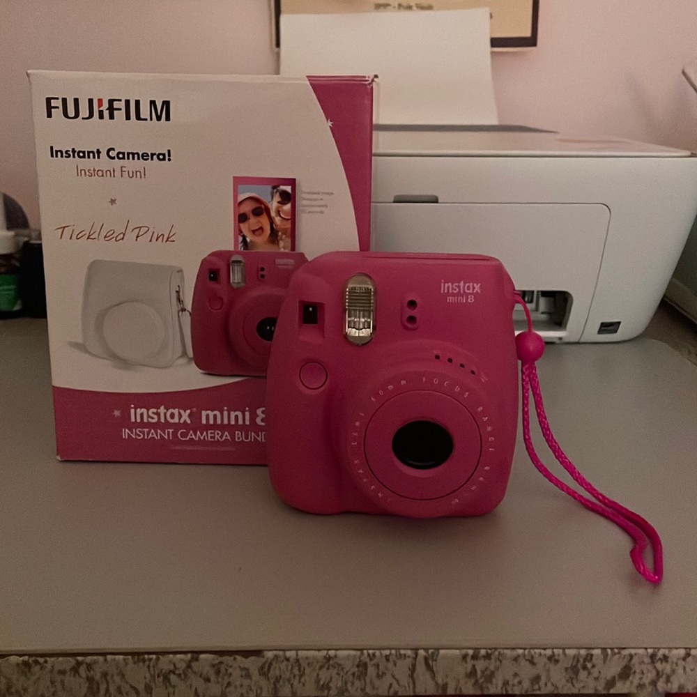 Fujifilm instax mini 8 camera